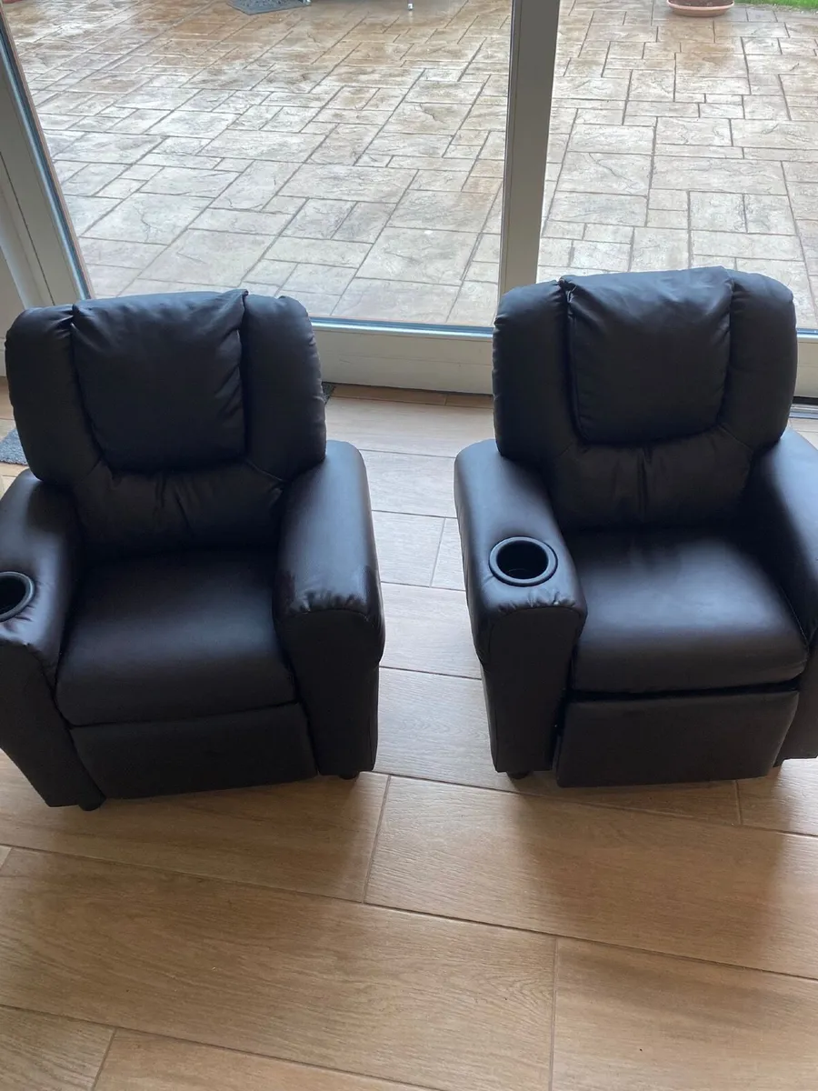 Kids recliner chairs - Image 2