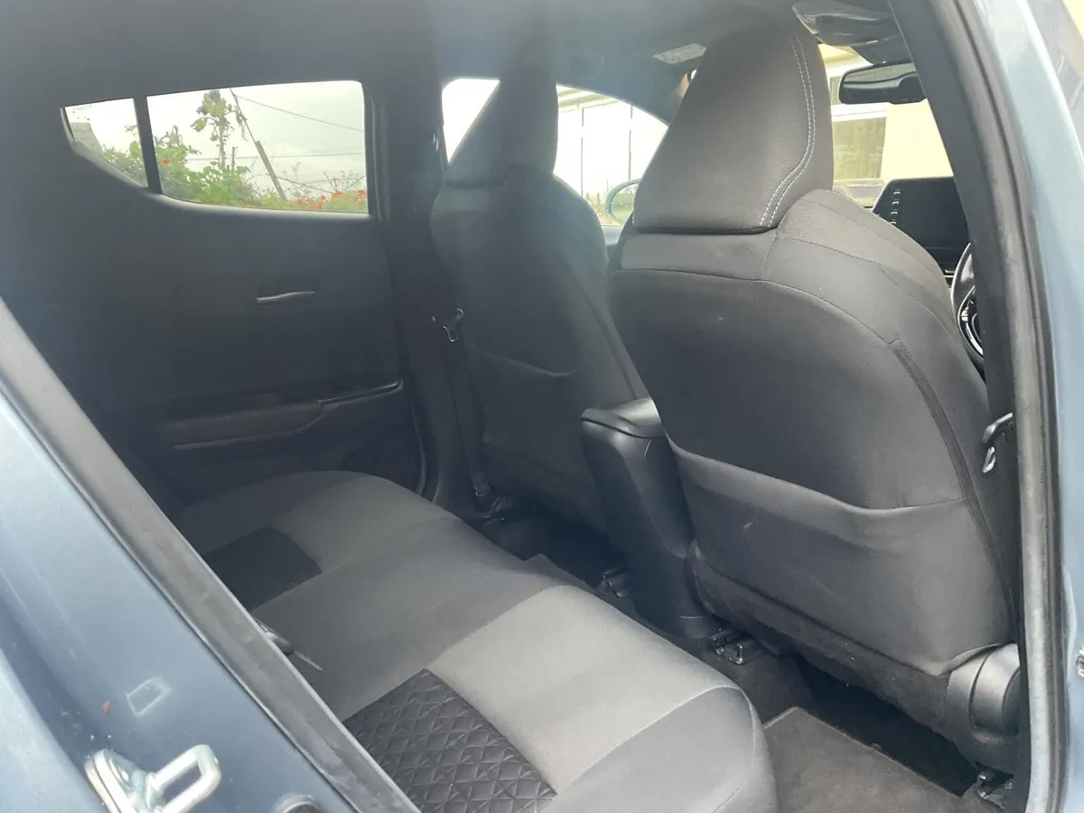 Toyota CHR - Image 3
