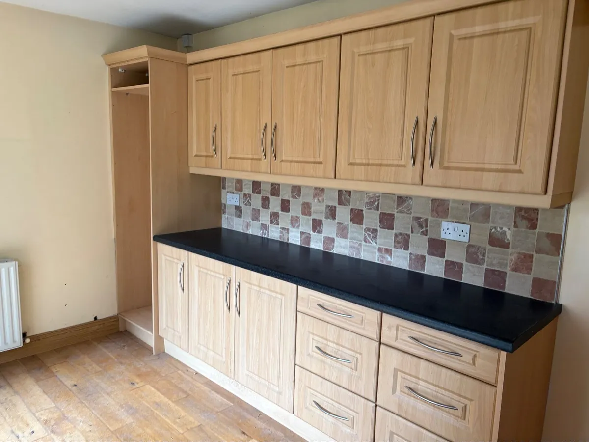 Kitchen Units - Image 2