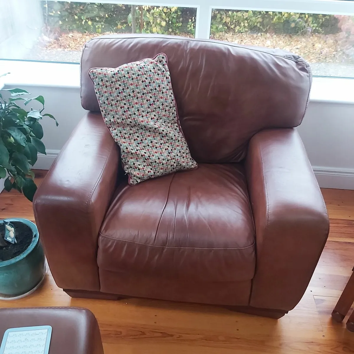 Leather sofa - Image 2
