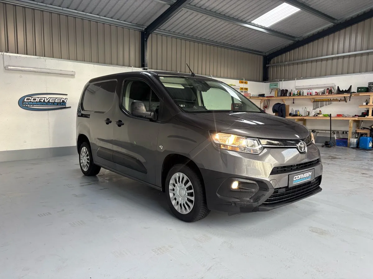 2021 Toyota Proace City 100bhp - Image 2
