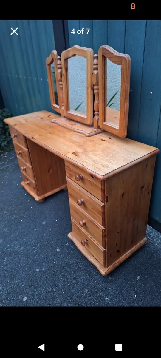 Desk/Dressing table