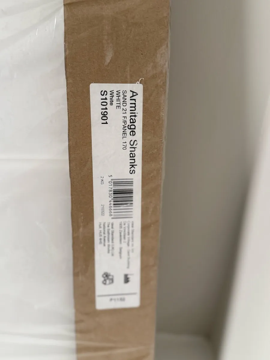 Brand new bathtub 1695mm (L) x 695mm (W) - Image 2