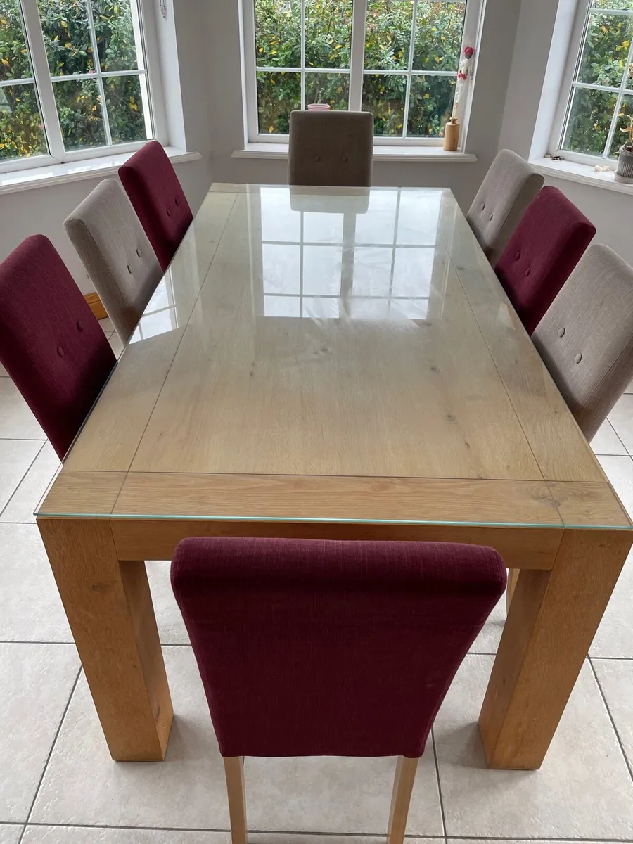 Dining table & Chairs - Image 1
