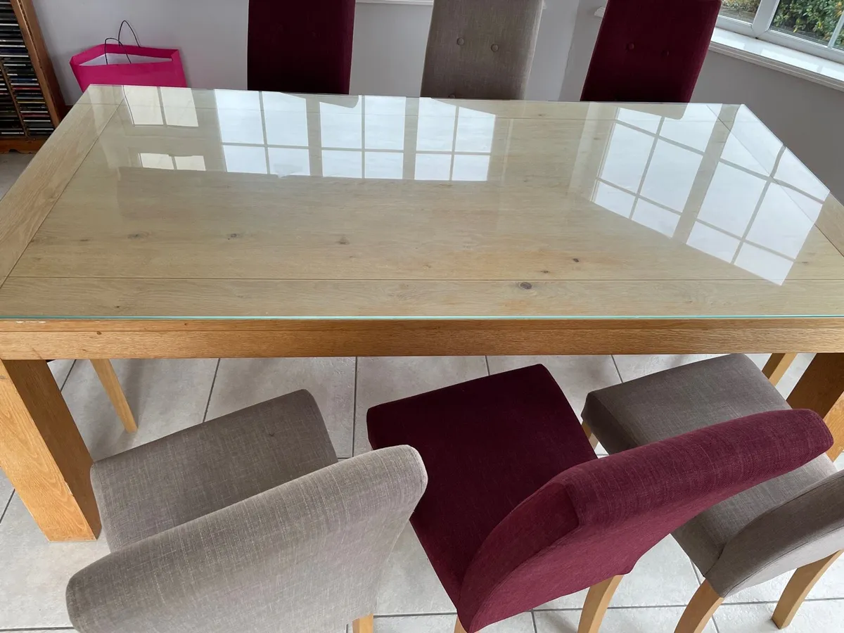 Dining table & Chairs - Image 3