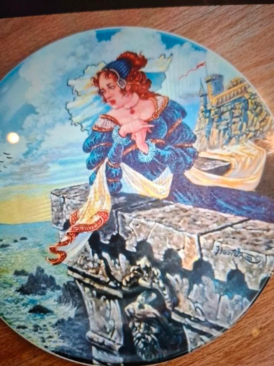 The Franklin's Tale Collector's Plate - Image 1