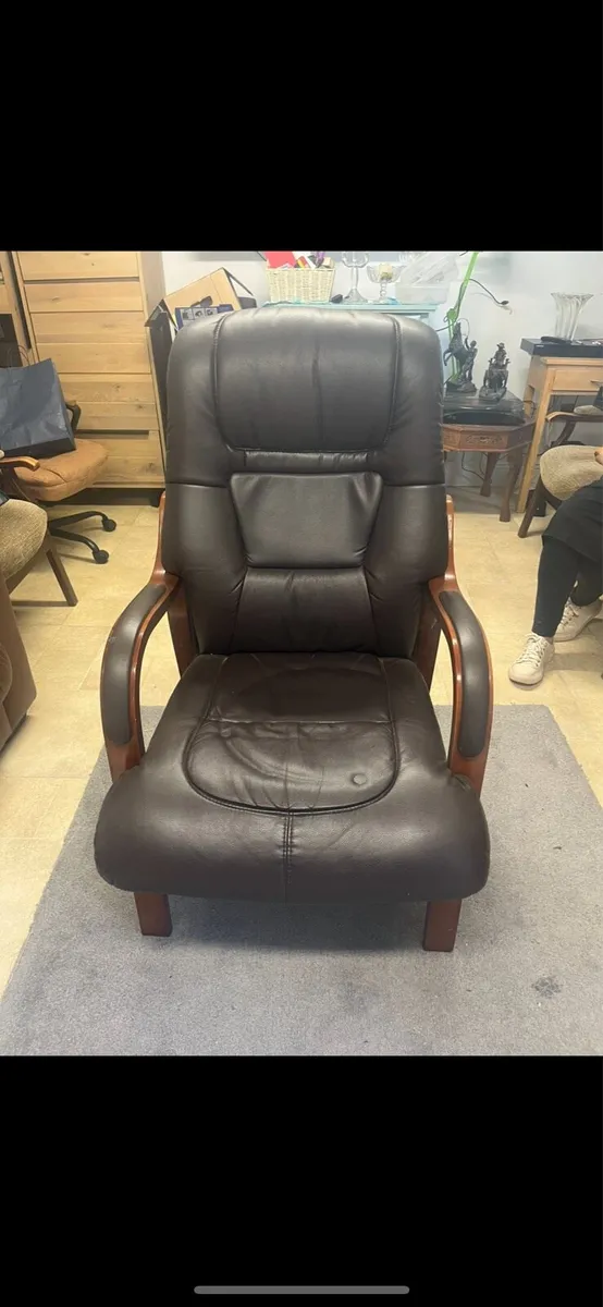 Orthopaedic armchairs