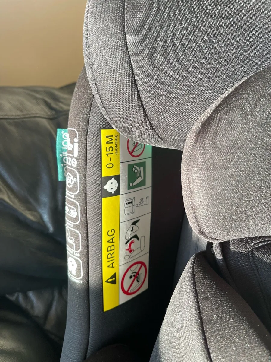 Car seat - Image 2