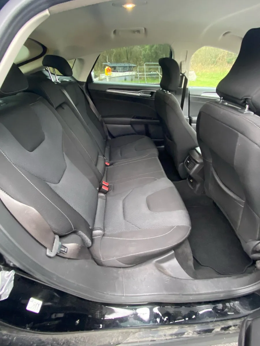 Ford mondeo - Image 4