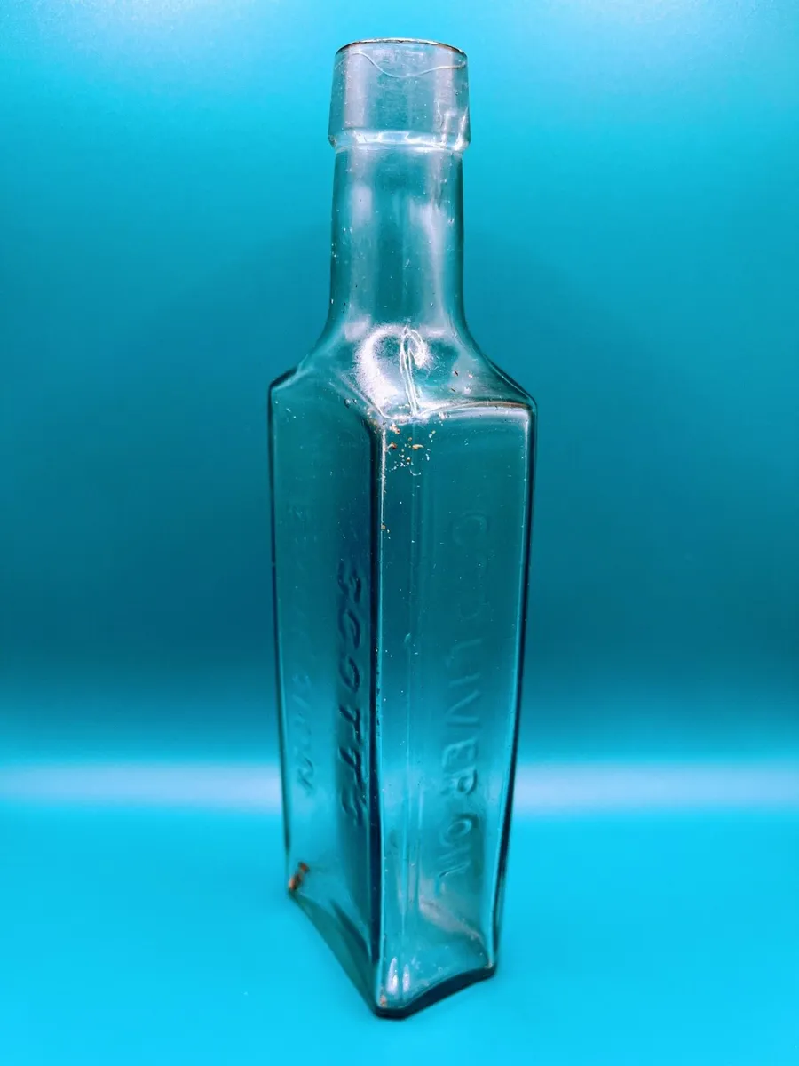Old glass bottles - Image 4