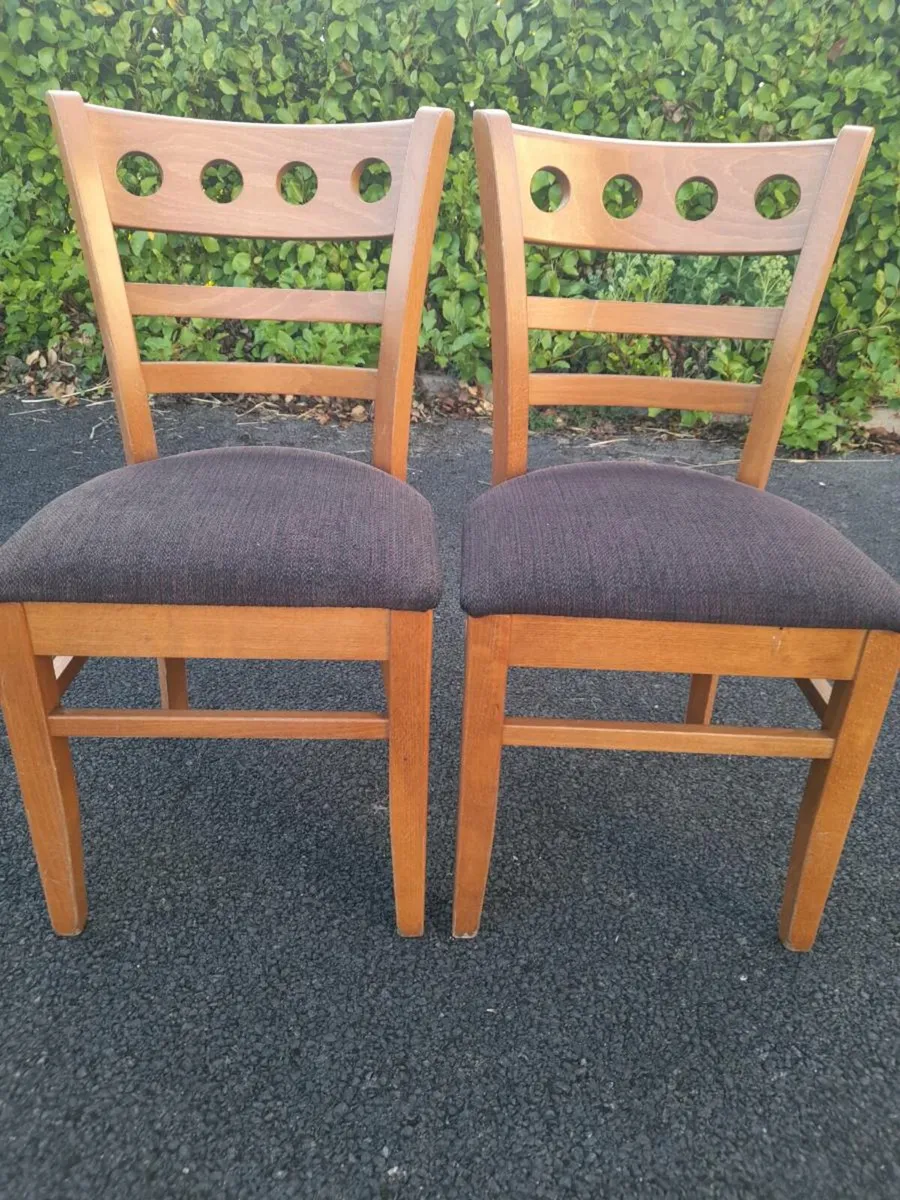 Chairs. - Image 2