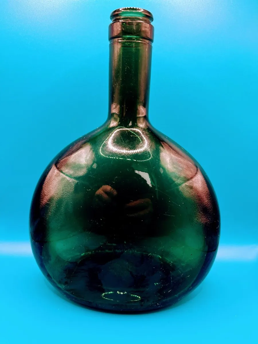 Old glass bottles - Image 3