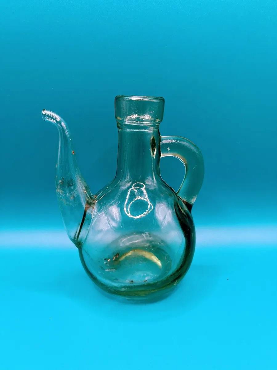 Old glass bottles - Image 4