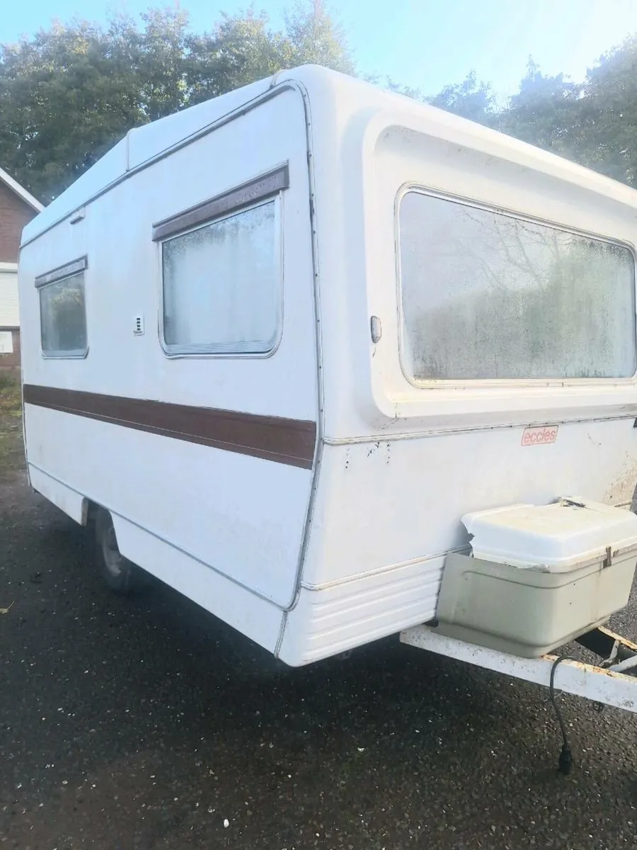 Vintage eccles caravan - Image 1
