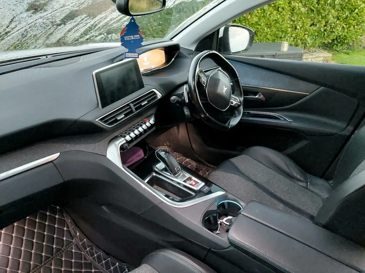 5008 Allure 1.5 BLUE HDI 130A *Full NCT* - Image 3