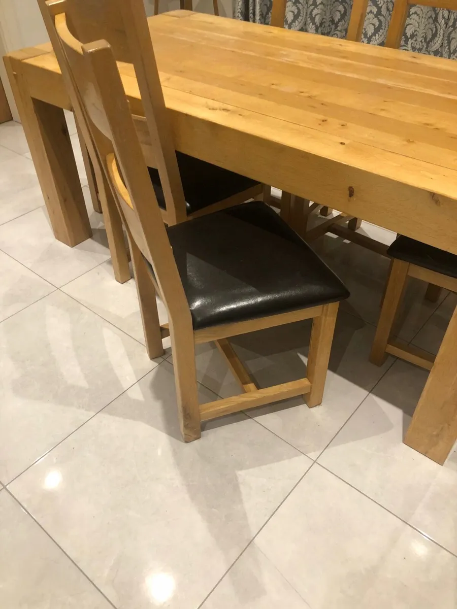 Table and Chairs - Image 2