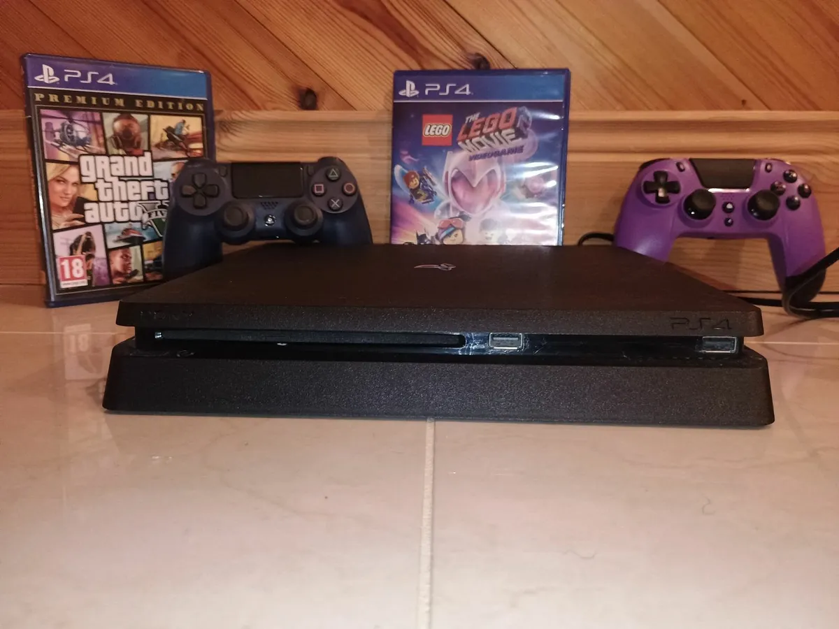 Playstation 4 slim 500gb - Image 1