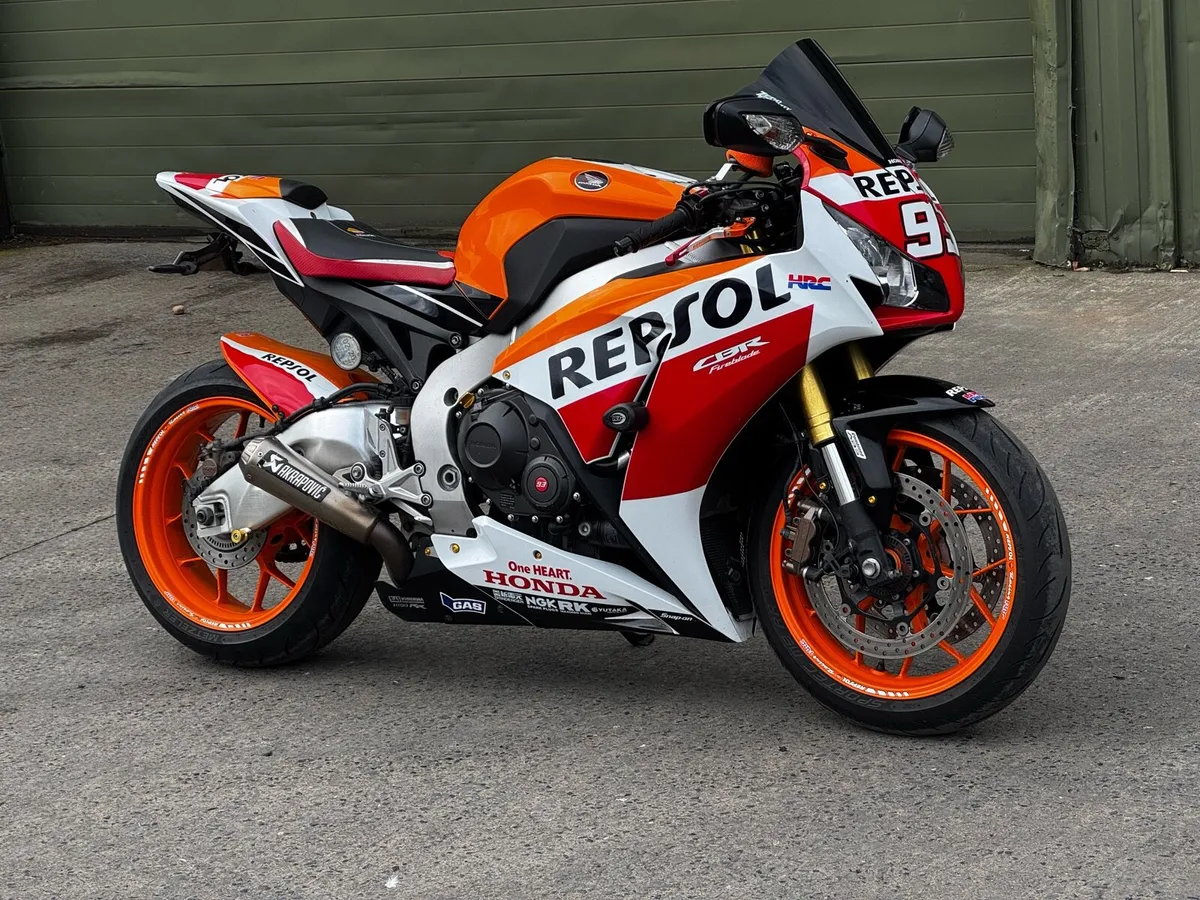 Honda CBR1000RR Fireblade Repsol Edition - Image 2