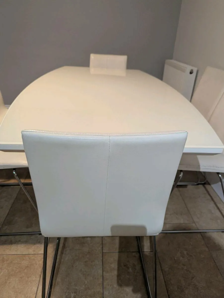 Dining Table & Chairs - Image 4