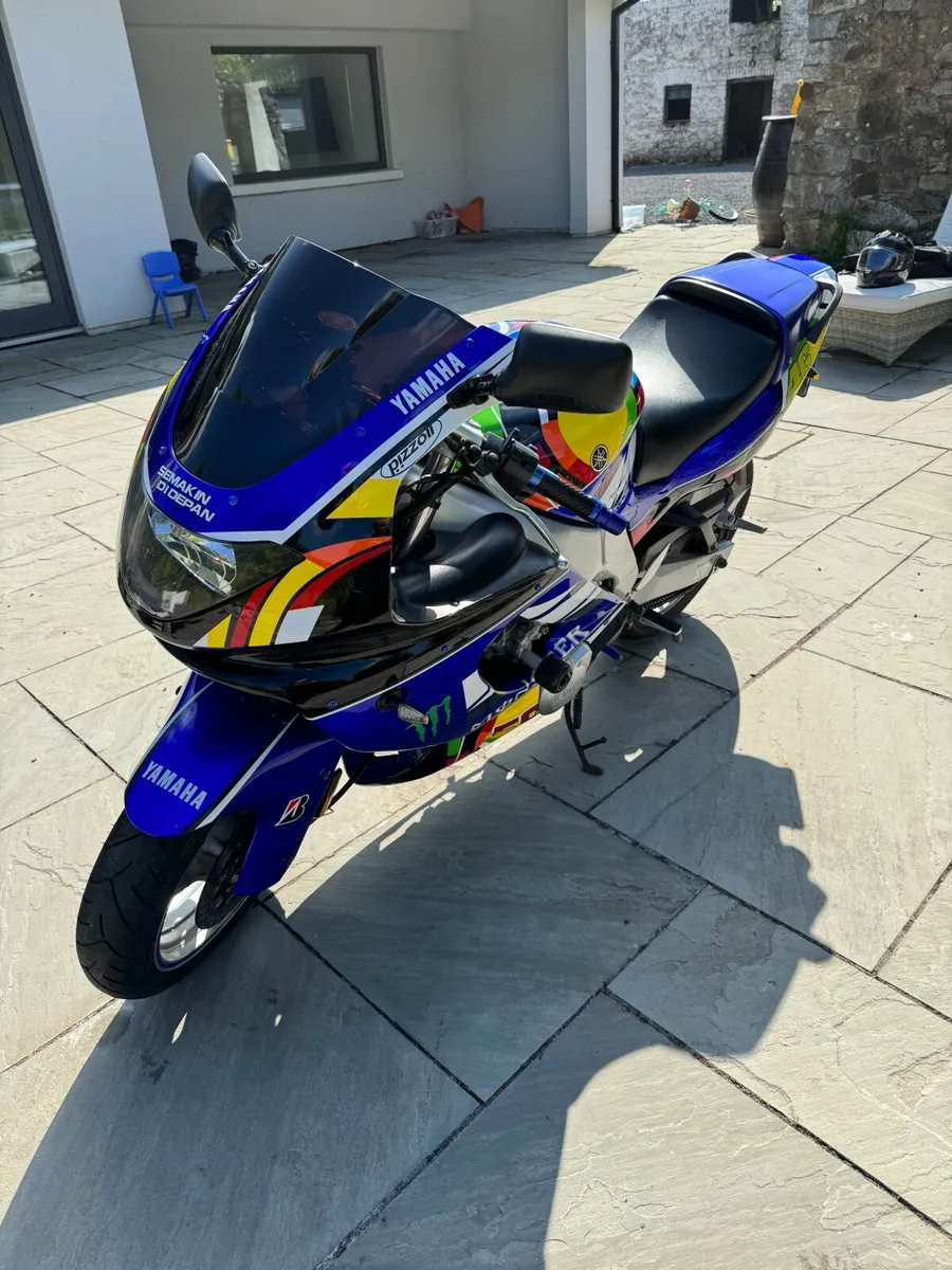 YAMAHA YZF 600 - Image 4