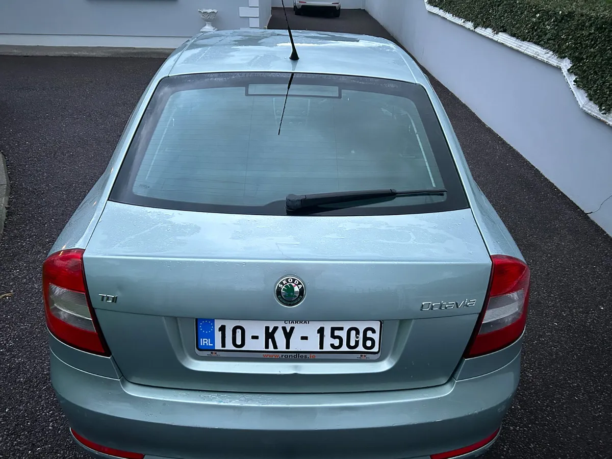 Skoda Octavia 2010 low miles new NCT - Image 4