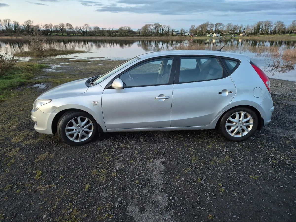 Hyundai i30 - Image 2