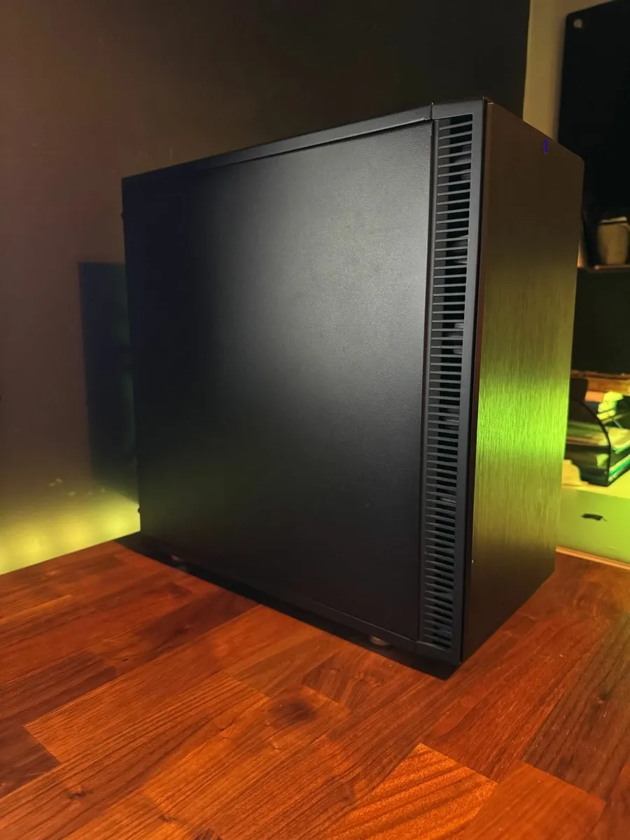 Ryzen 7 3700X Workstation | 64GB RAM | X570 | - Image 1