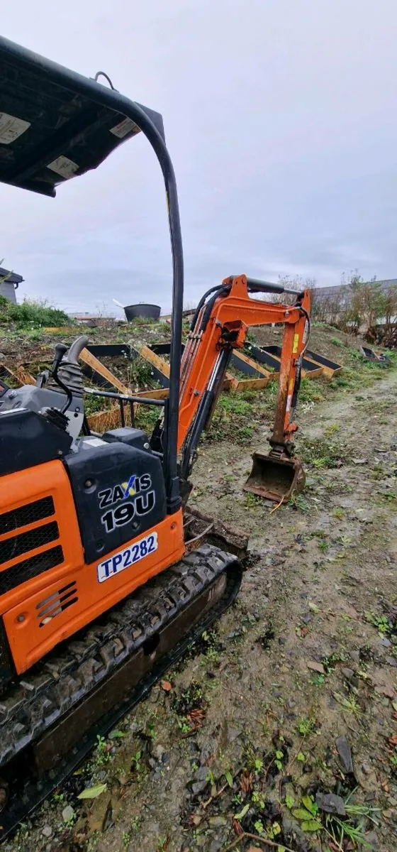 mini excavator.  Plant machinery - Image 1
