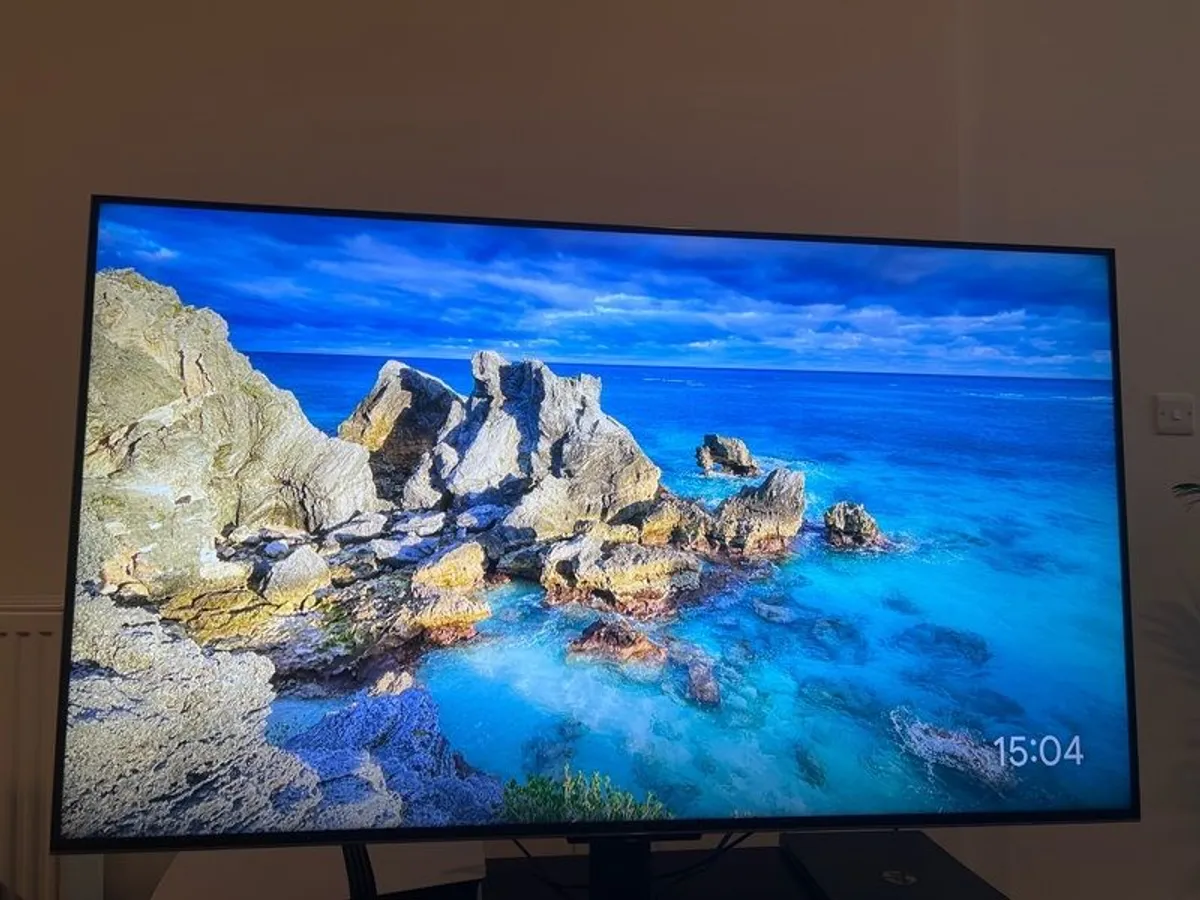 TCL C805K 50 Inch QLED Mini LED Google TV - Like New Boxed Receipt and Warranty - Image 2