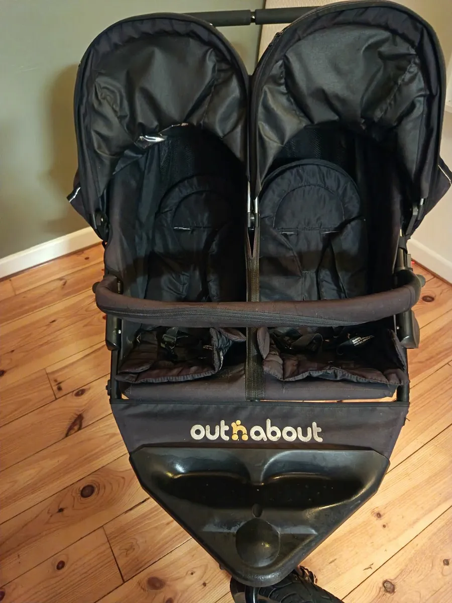 Out & about double buggy - Image 1
