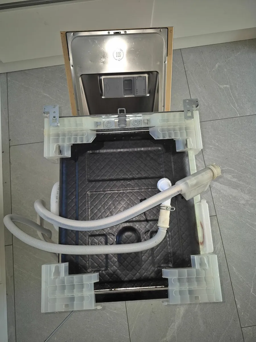 Dish washer - Image 3