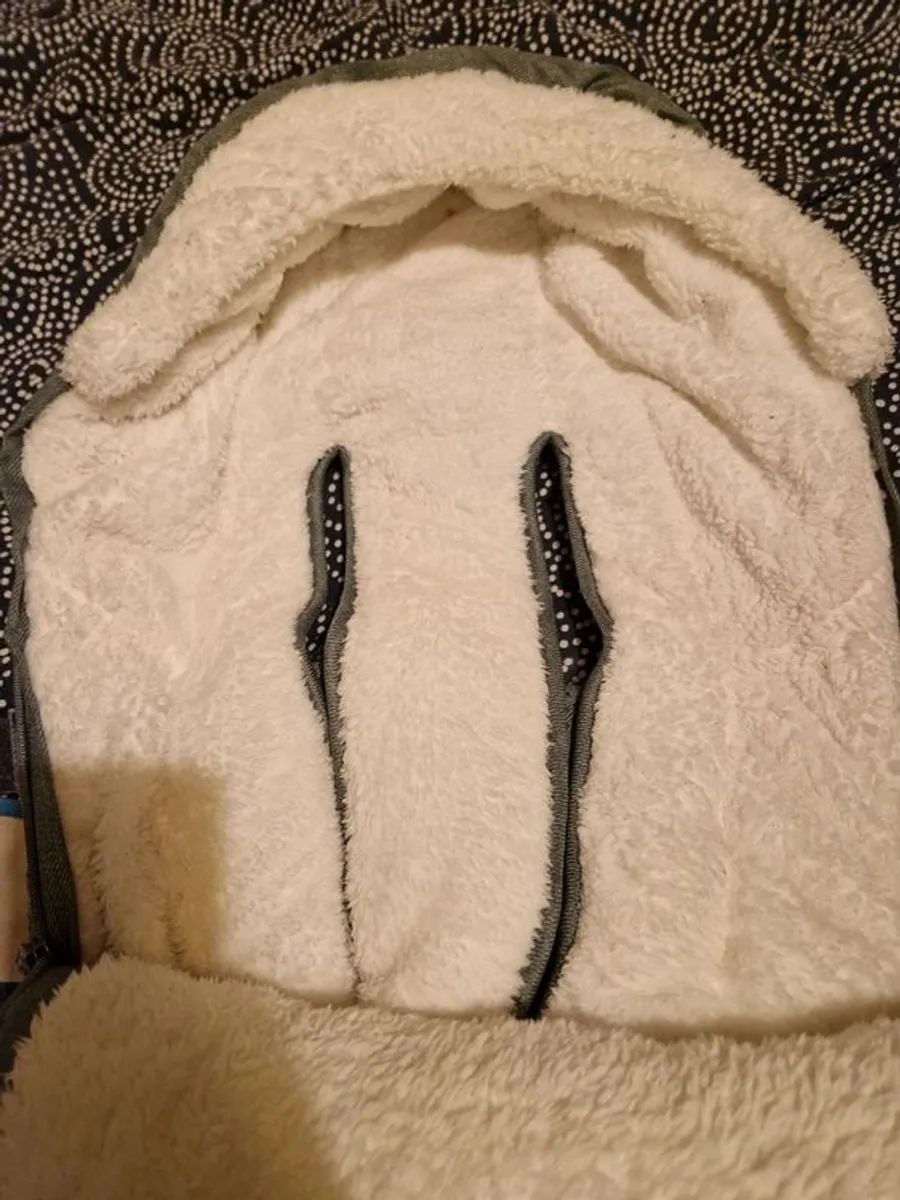 Uppababy footmuff - Image 4