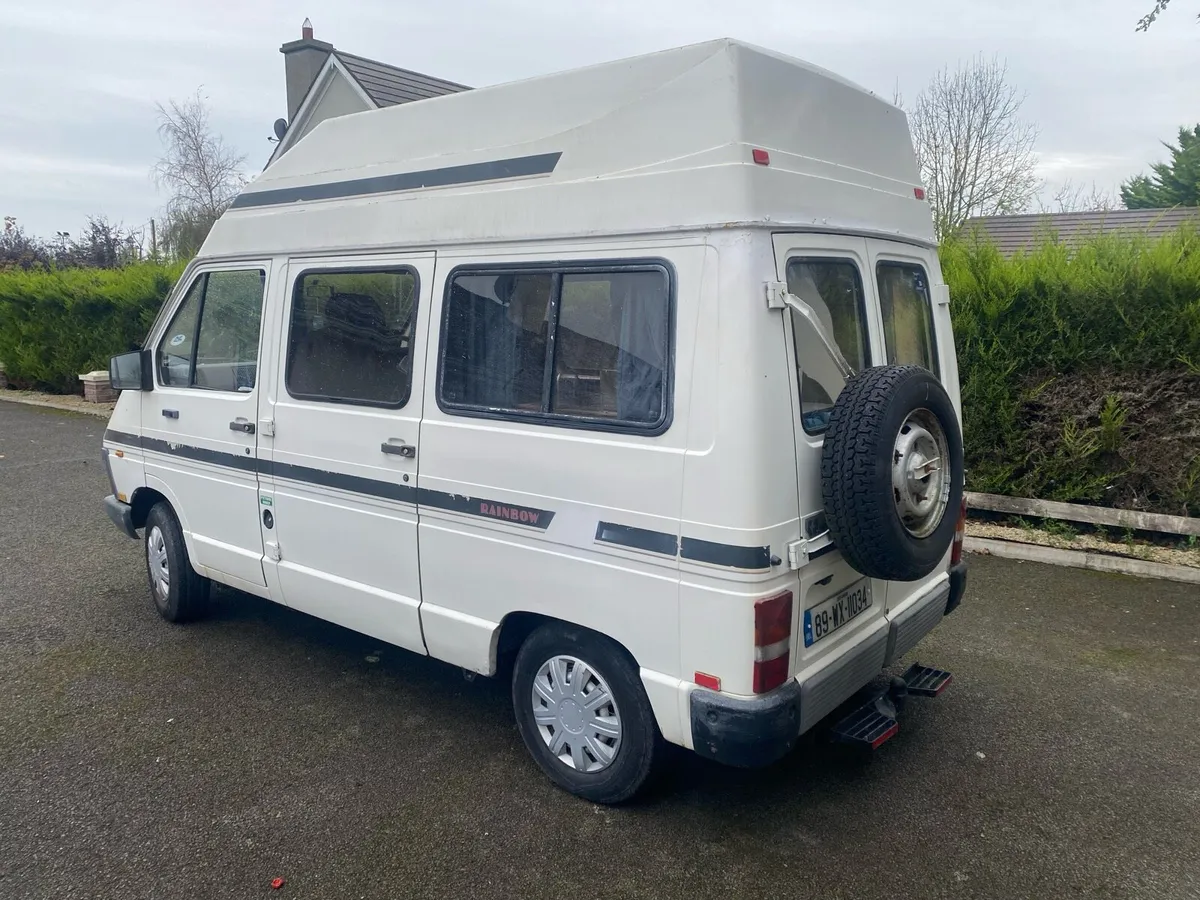 Renault Traffic Auto Sleeper Camper - Image 3