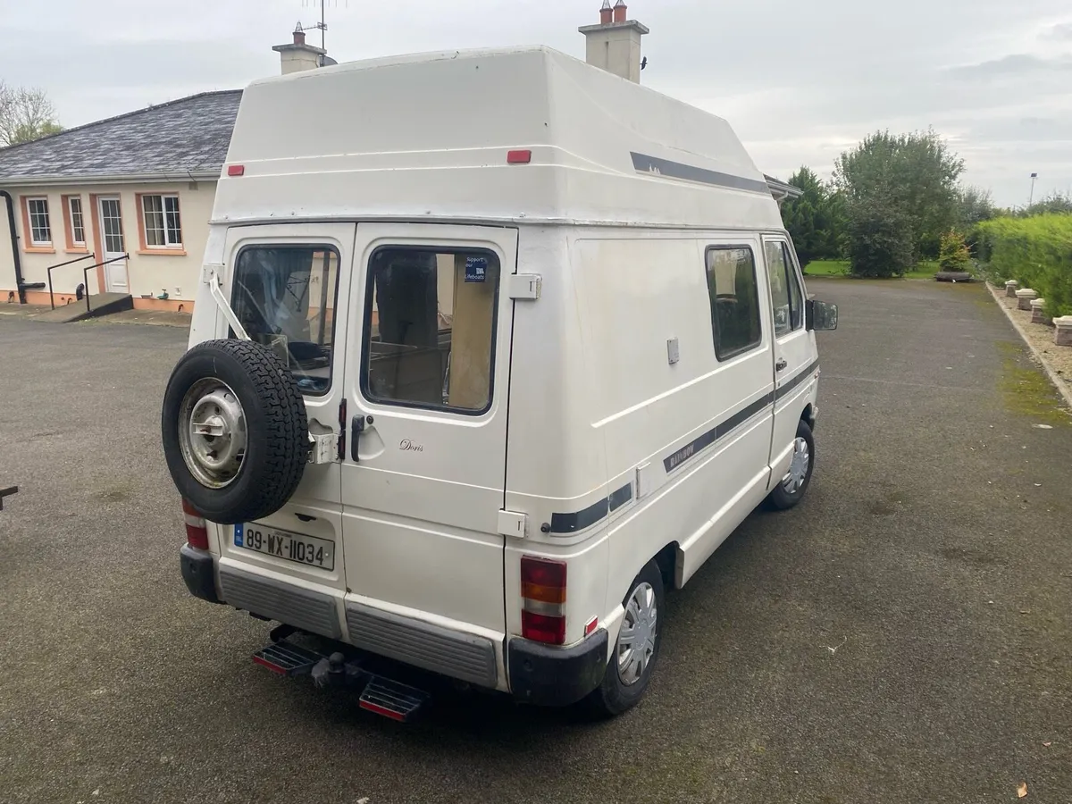 Renault Traffic Auto Sleeper Camper - Image 4