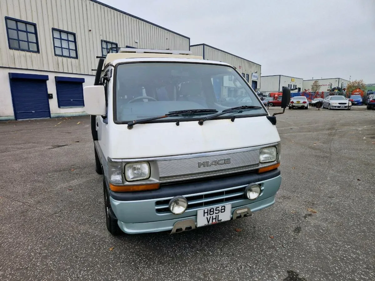 Toyota HiAce camper - Image 4