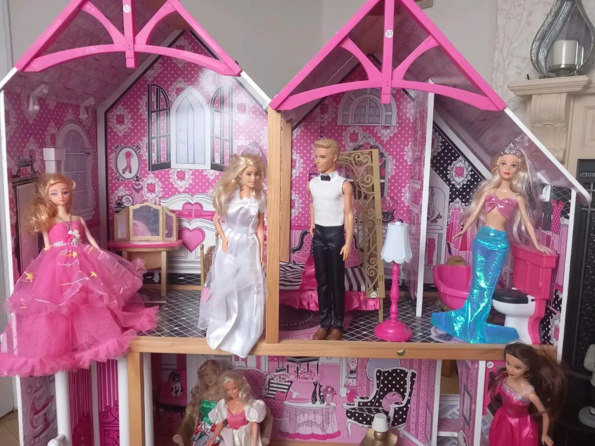 Dolls house - Image 4