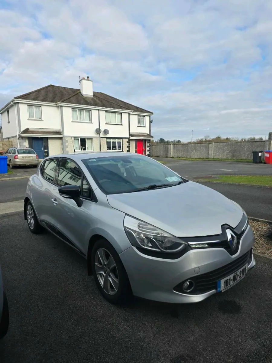 Renault Clio 1.2L petrol 2016 - Image 1