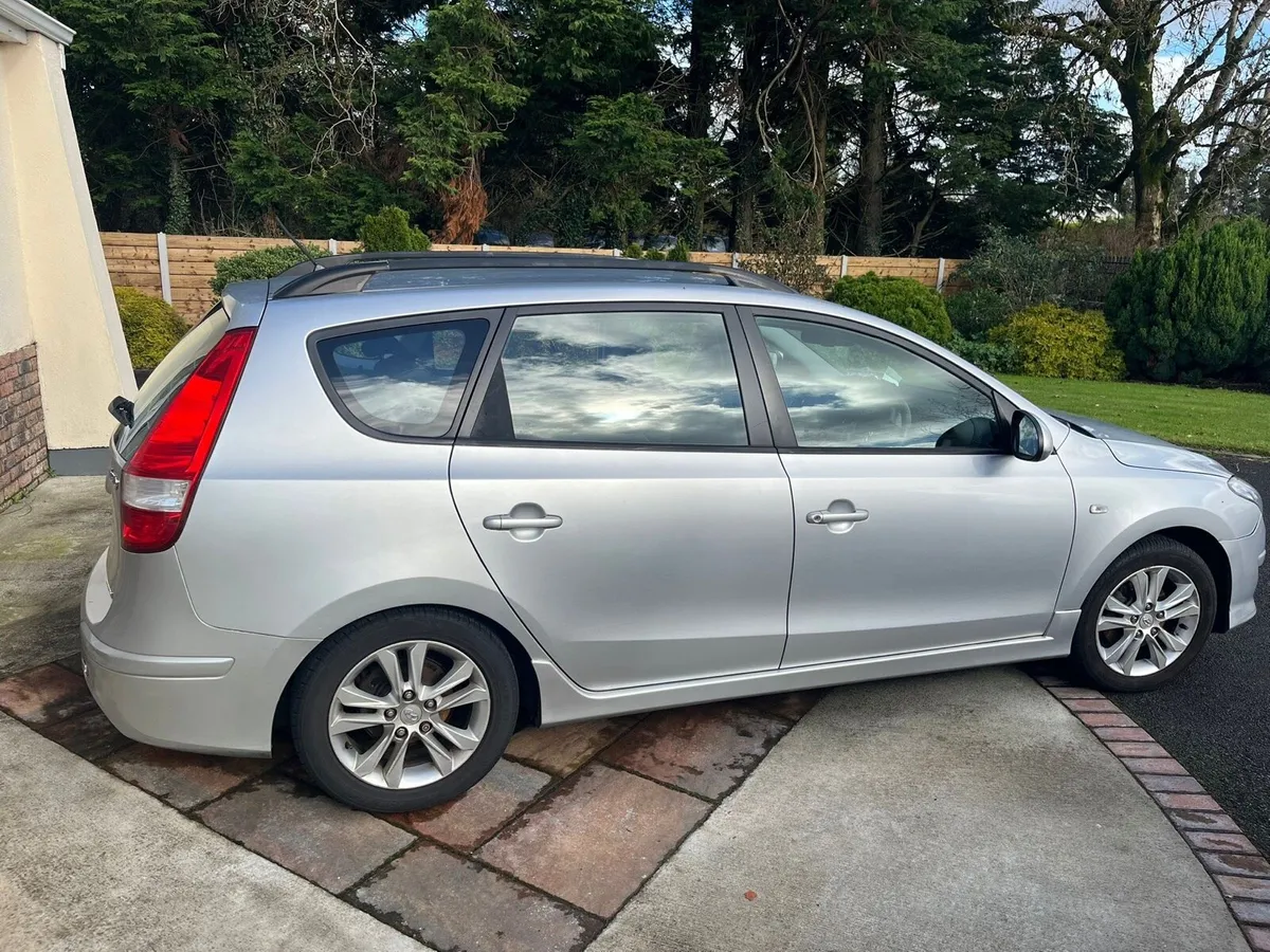 Hyundai i30 - Image 2