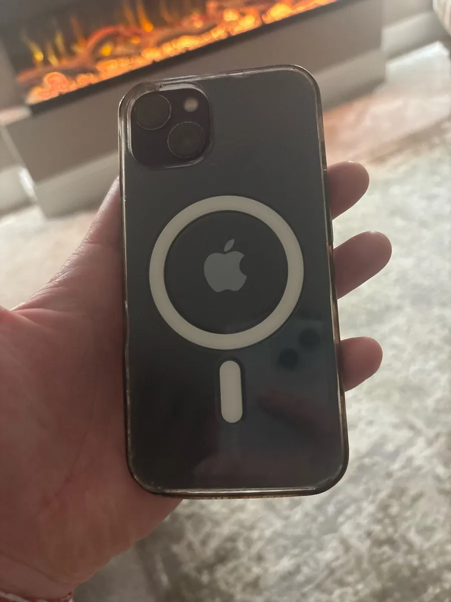 iPhone 13 sim free 128GB battery health 74% - Image 4