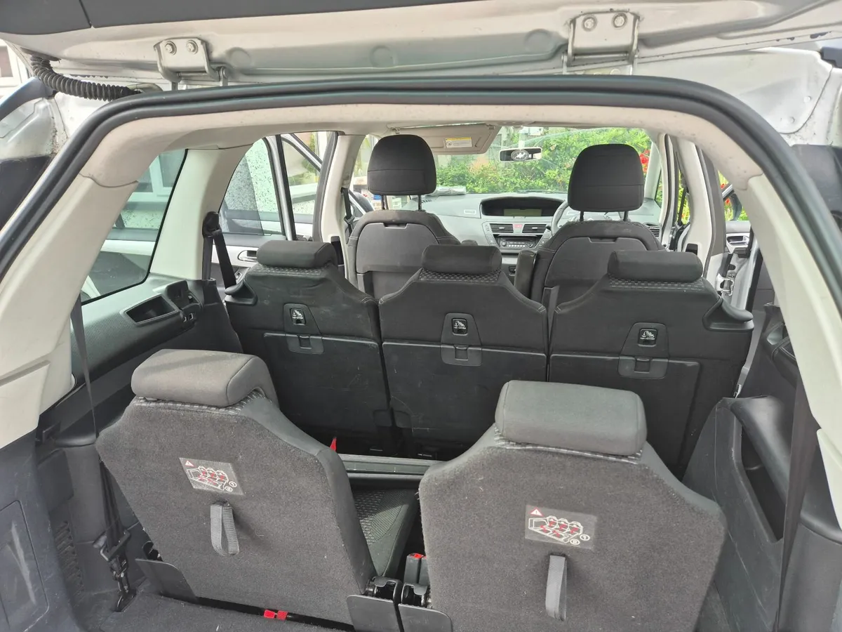 Citroen C4 Picasso 2011 - Image 4