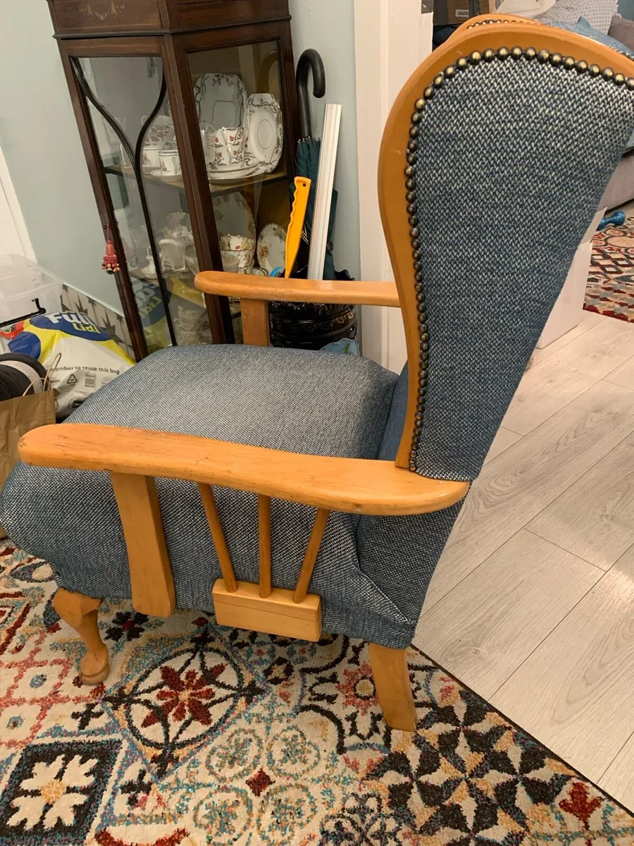 Armchair - Image 2