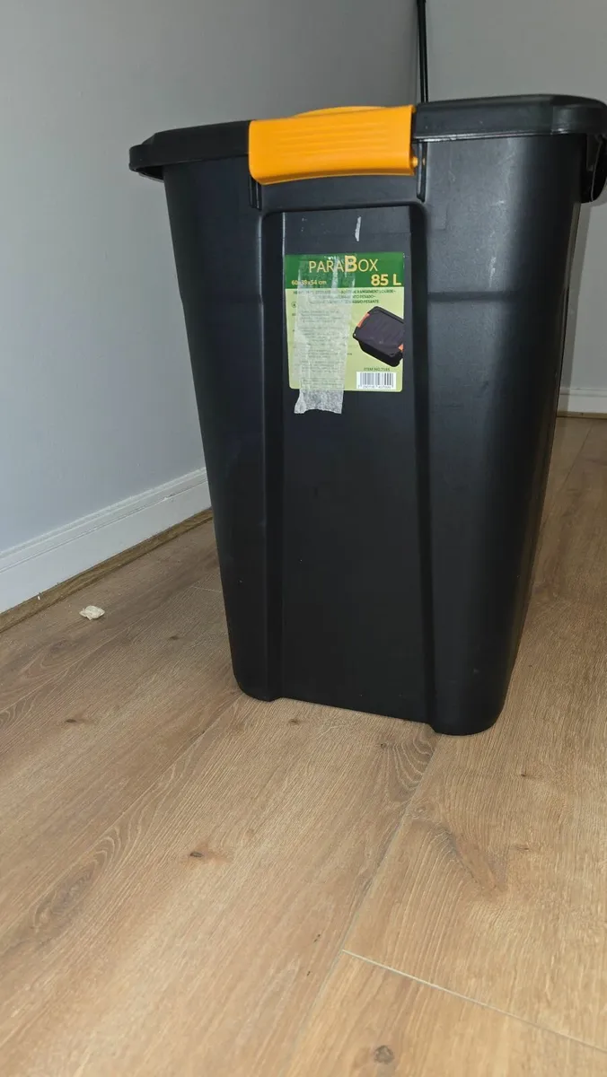 Heavy-Duty ParaBox 85L Storage Box with Lid - Image 3