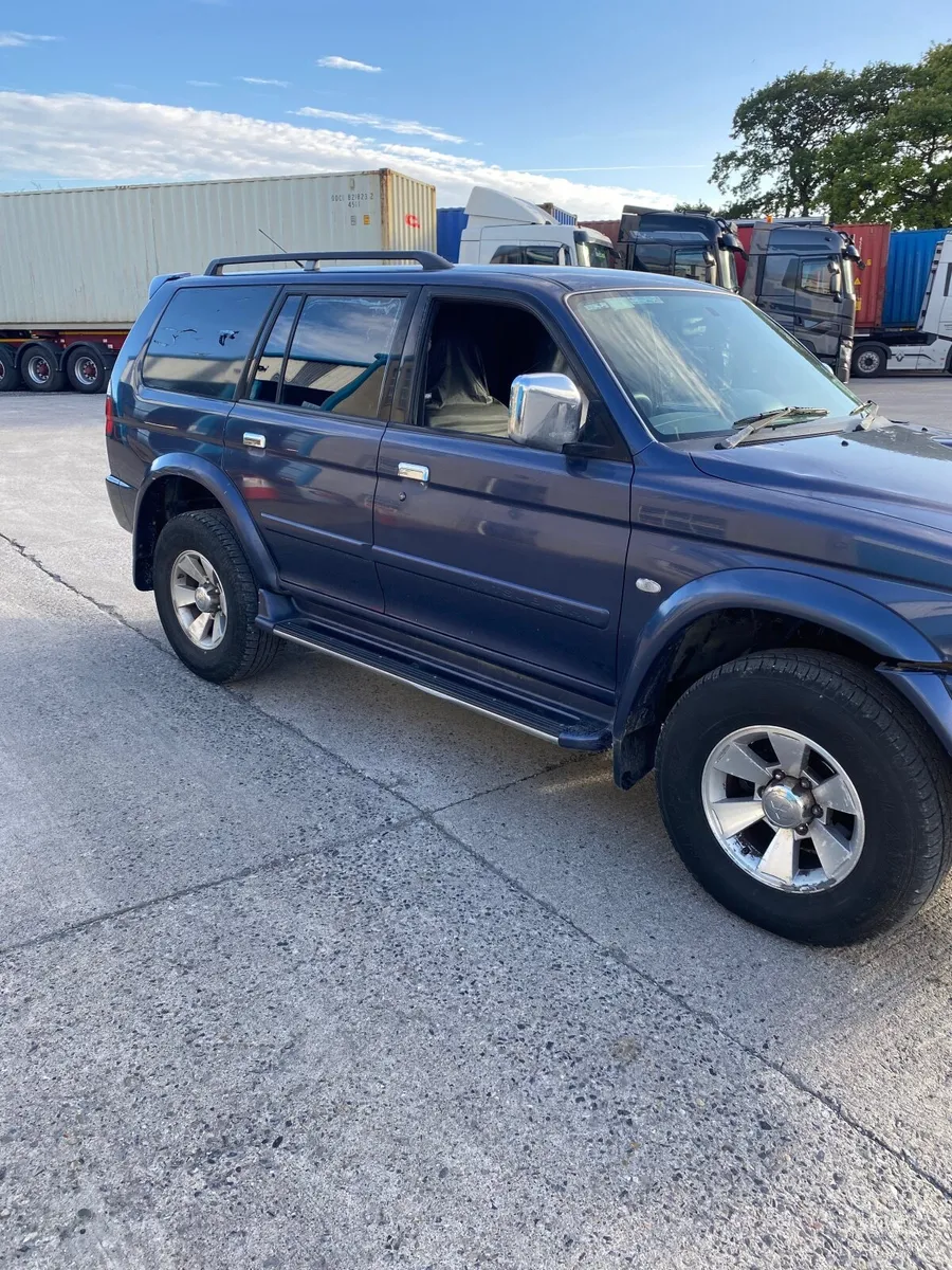 Mitsubishi Pajero 2007 - Image 3