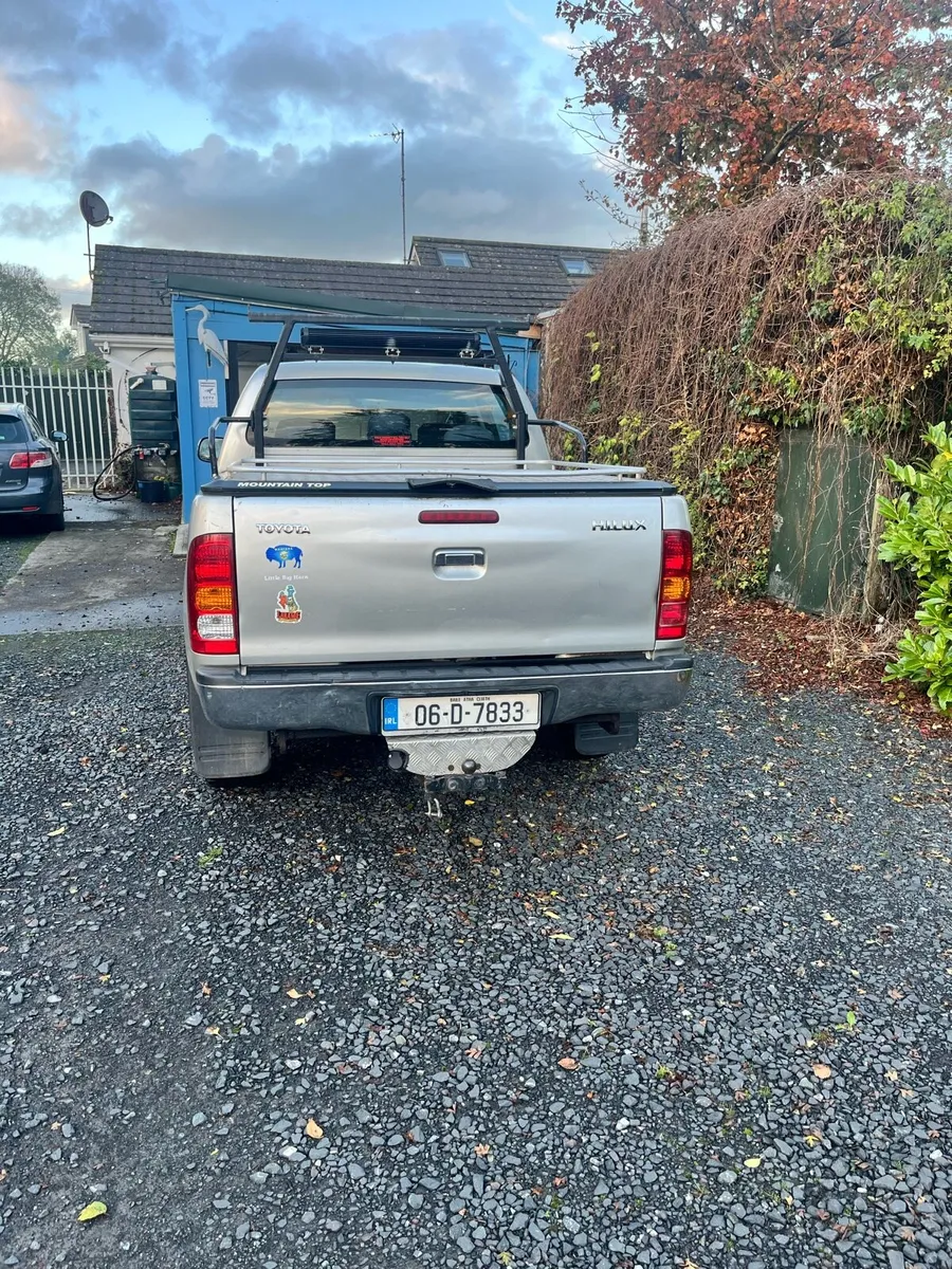 Toyota hilux - Image 3