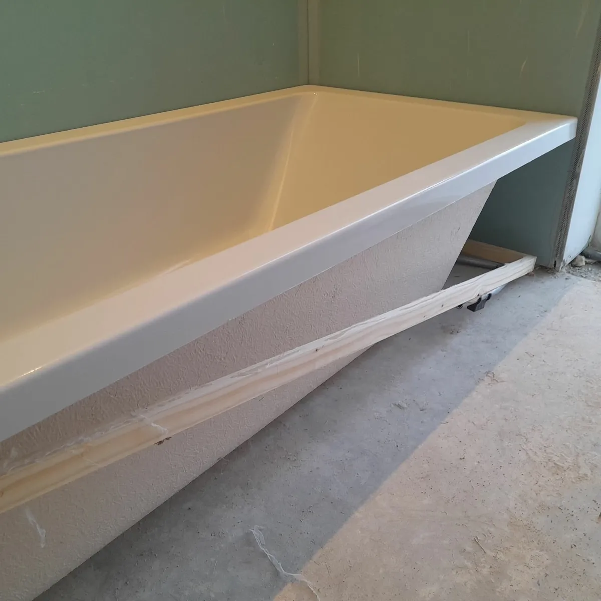 Bath - Image 3