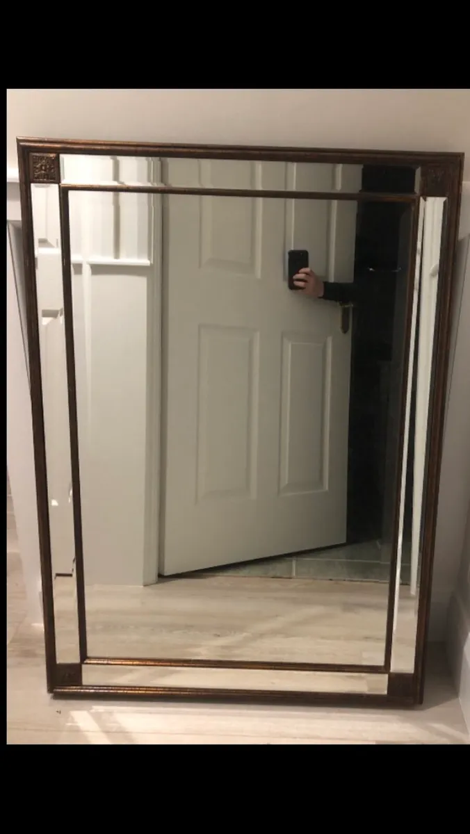 Gallery Mirror - Image 1