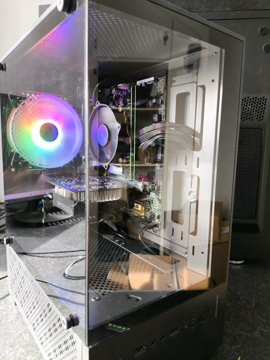 Budget gaming PC - Image 1