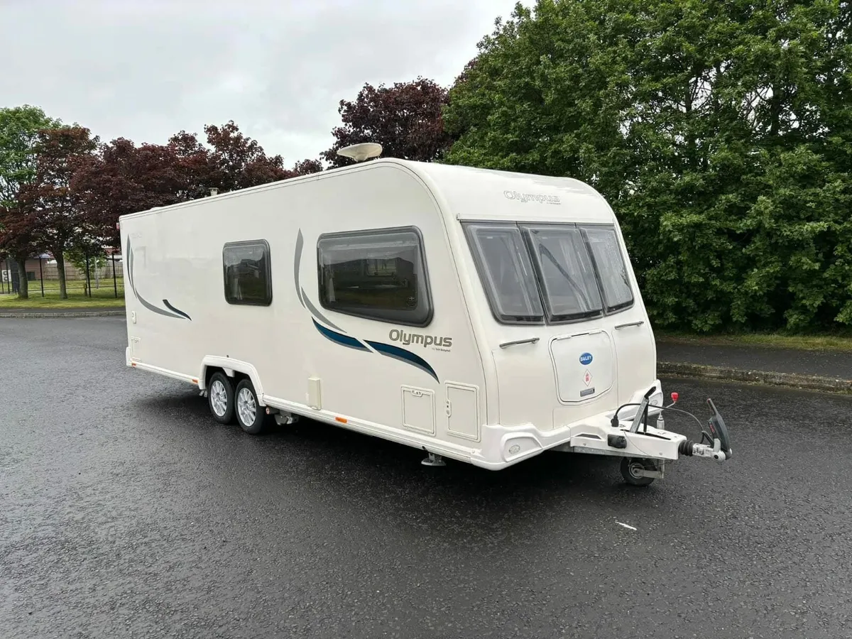 Bailey Olympus 2012 6 berth fixed bed caravan - Image 1