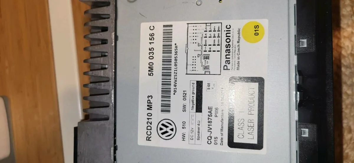 VW Panasonic radio - Image 2