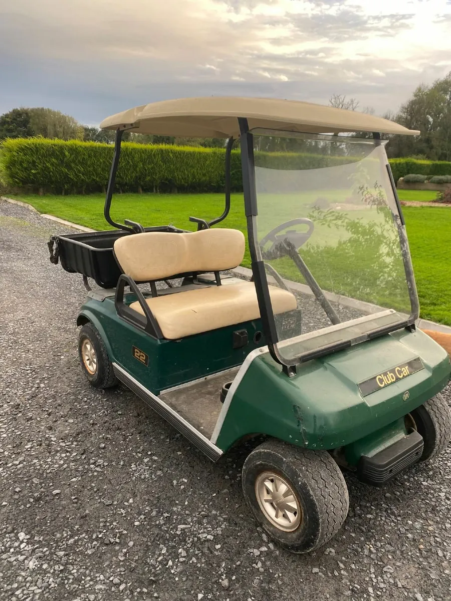 Golf Club Car - Image 2
